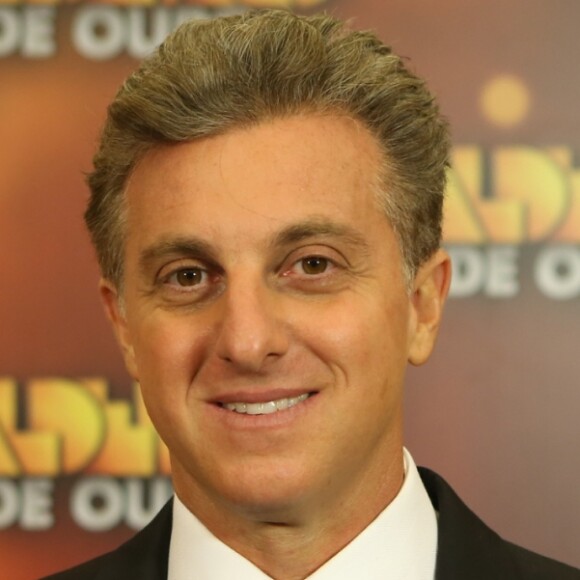 Luciano Huck comentou o estado de saúde do filho Benício em entrevista ao 'Fantástico': 'Uma cirurgia neurológica é uma cirurgia neurológica. Temos que fazer tudo com calma, um passinho de cada vez'