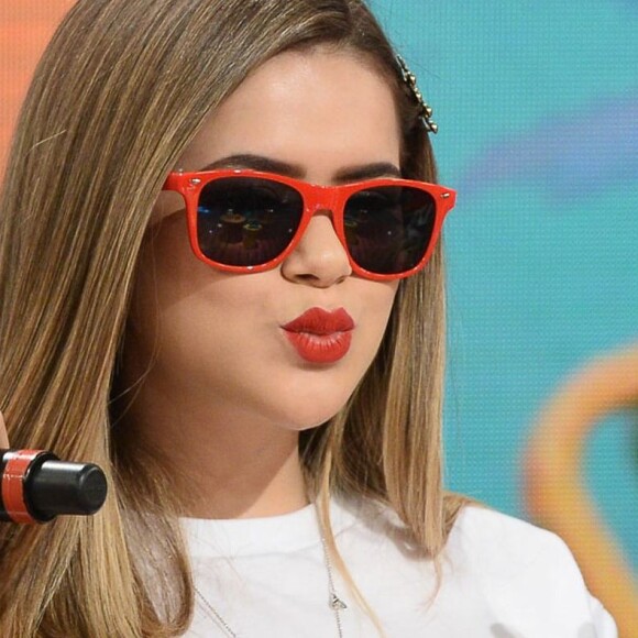 Maisa Silva esclareceu após dizer que estava noiva: 'É zoeira. Não vou casar'