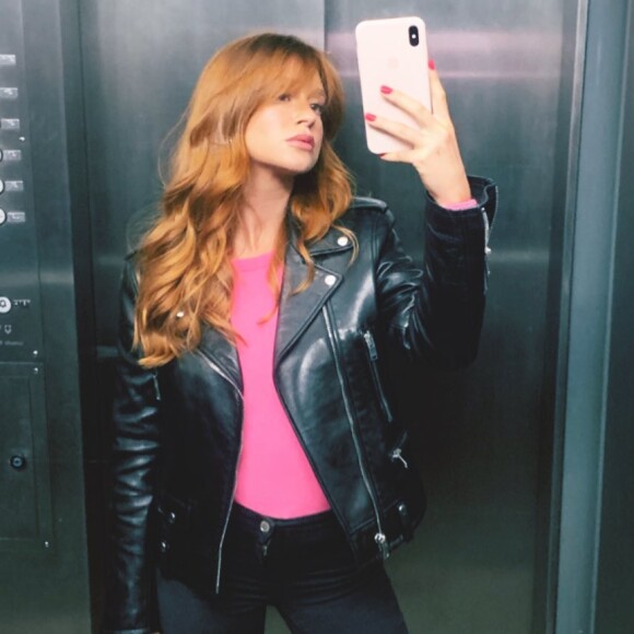 Marina Ruy Barbosa mostra resultado de técnica para potencializar o brilho no cabelo nesta quinta-feira, dia 11 de julho de 2019