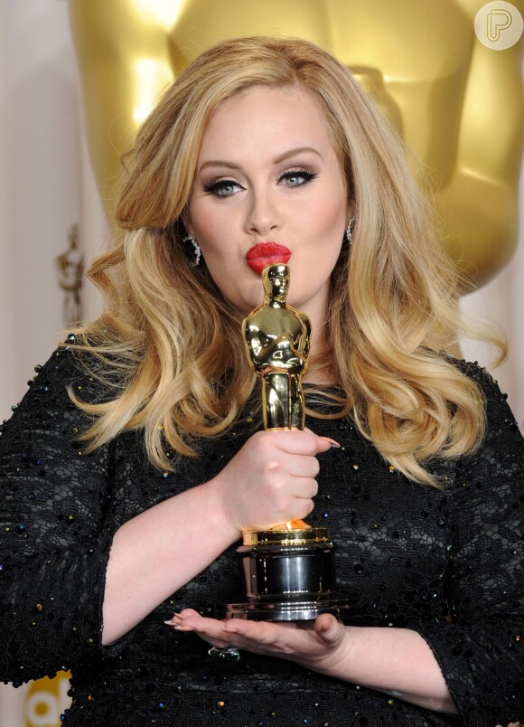 Em 2013, Adele ganhou o Oscar de Melhor Canção Original com 'Skyfall', pelo filme '007 - Operação Skyfall'