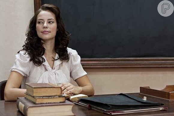 Paolla Oliveira é a professora Catarina Roque, do filme 'Uma Professora Muito Malquinha', baseado na obra homônima de Ziraldo