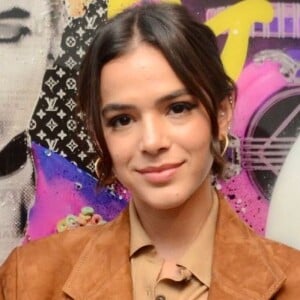 'Eu não dou parabéns pra ninguém na internet. Já faz um tempo... sei lá por quê. Preguiça', disse Bruna Marquezine