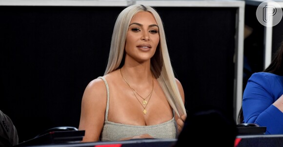 Kim Kardashian confunde fãs em nova foto postada no Instagram