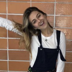 Klara Castanho agradou os fãs ao surgir com cabelo ondulado: 'Ficou demais'