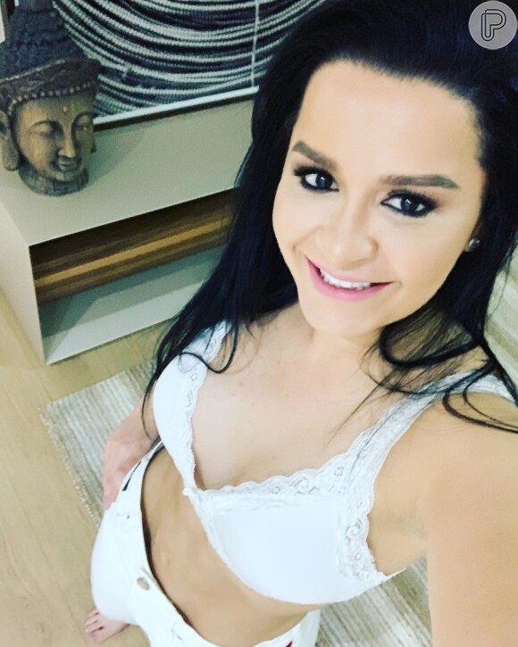 Maraisa exibiu o corpo mais magro em foto de lingerie no Instagram