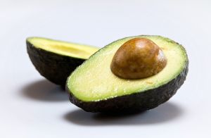 É possível emagrecer comendo gordura? Nutri afirma que na dieta cetogênica, sim