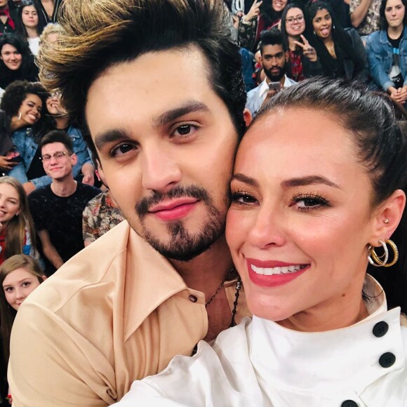 Luan Santana postou foto com Paolla Oliveira no Instagram