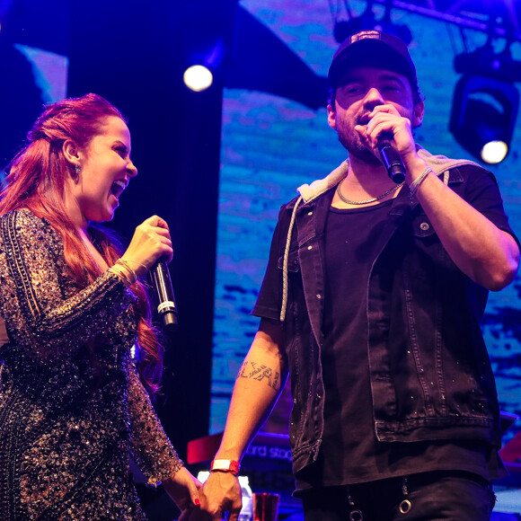 Maiara recebeu o namorado, Fernando Zor, durante show