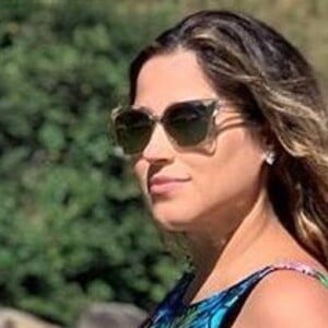 Camilla Camargo não tem pressa para emagrecer após nascimento do 1º filho em vídeo publicado nesta quinta-feira, dia 29 de agosto de 2019