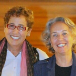 Claudia Jimenez e Stella Torreão conferiram o espetáculo 'Karolkê'