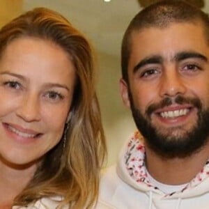 Luana Piovani viajou para Fernando de Noronha para o aniversário de seus filhos e reencontrou o ex-marido, Pedro Scooby