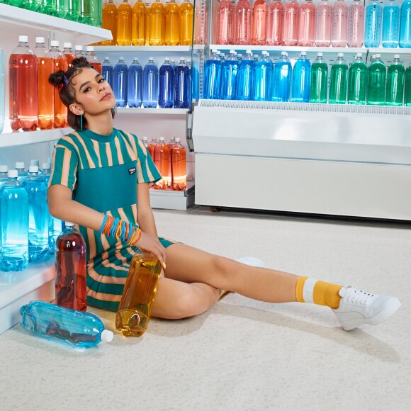 O tênis branco é um dos destaques da Puma, que tem Bruna Marquezine como embaixadora da marca