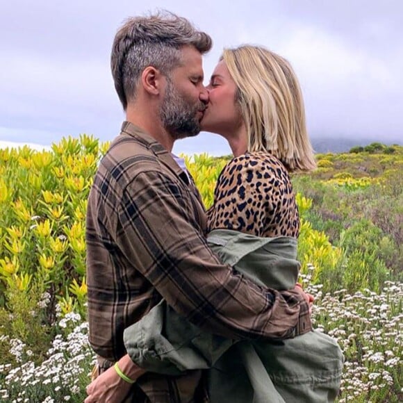 Giovanna Ewbank e Bruno Gagliasso estão casados há 9 anos