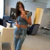 Ex-BBB Adriana Sant'Anna mostrou look all jeans em fotos na web