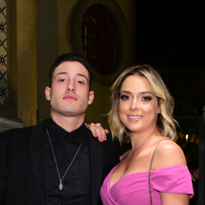 Carol Dantas é casada atualmente com o empresário Vinicius Martinez, com quem teve seu segundo filho