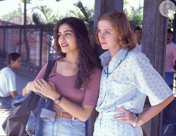 Letícia Sabatella interpretou Taís, onde viveu par romântico com Beija-Flor, vivido por Ângelo Antônio. Na foto, Letícia está ao lado da atriz Betty Gofman