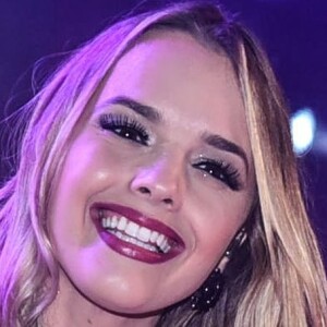 Thaeme Mariôto completa 34 anos nesta sexta-feira, 4 de outubro de 2019 e ganhou parabéns de amigas como Eliana e Ticiane Pinheiro