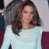 Vestido de Kate Middleton chama atenção por detalhe inusitado e é comparado ao de Princesa Diana em viagem  nesta segunda-feira, dia 14 de outubro de 2019
