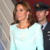 Vestido de Kate Middleton é destaque ao desembarcar no Paquistão nesta segunda-feira, 14 de outubro de 2019
