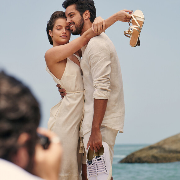 Agatha Moreira e Rodrigo Simas citam cumplicidade e amizade como motivo para serem queridos pelo público