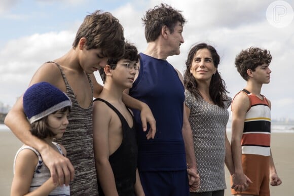 Filhos de Lola (Gloria Pires) começam a ficar de saco cheio da avó Marlene (Walderez de Barros) na novela 'Éramos Seis'