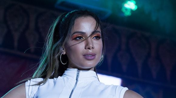 Anitta descobre ter novo irmão após exame de DNA: 'Minha sobrinha é minha cara'