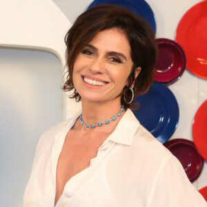 Giovanna Antonelli adotou novo visual, com cabelo curto, para novo papel na TV