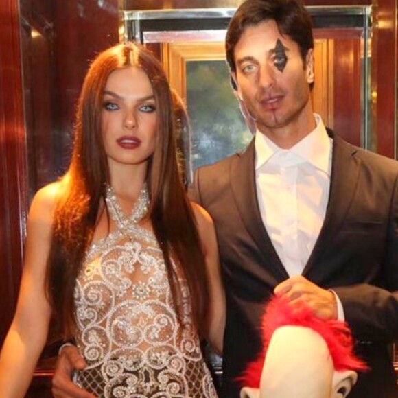 Isis Valverde, André Resende e mais famosos participaram de festa de Halloween neste sábado, dia 26 de outubro de 2019