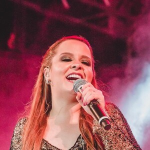 Maiara, da dupla com Maraisa, já recorreu a uma cirurgia bariátrica