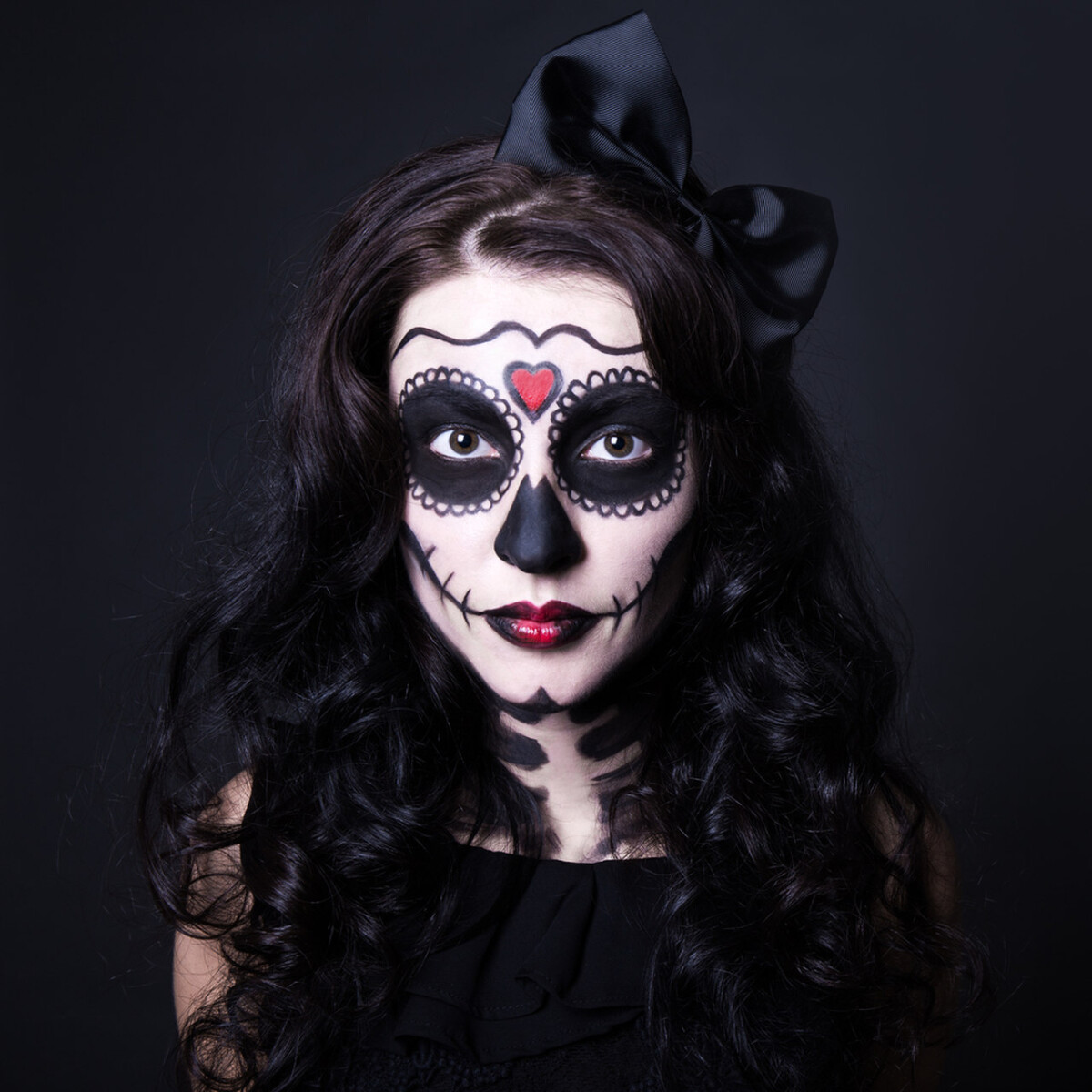 Foto: Maquiagem de Halloween com o tema caveira mexicana: quem ama um mood  mais colorido vai se apaixonar por essa beleza - Purepeople