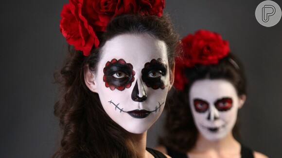 Foto: Maquiagem de Halloween com o tema caveira mexicana: quem ama um mood  mais colorido vai se apaixonar por essa beleza - Purepeople