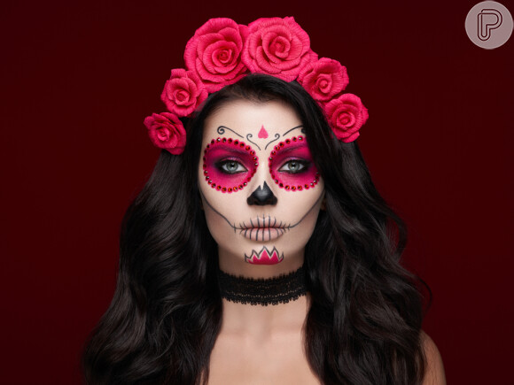 Foto: Maquiagem de Halloween com o tema caveira mexicana: quem ama um mood  mais colorido vai se apaixonar por essa beleza - Purepeople