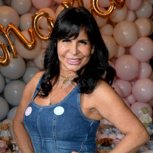 Gretchen Miranda avalia comentários negativos a respeito de seus looks: 'cheias de recalque'