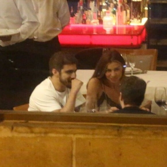 Caio Castro e Grazi Massafera vem sendo vistos juntos com frequência