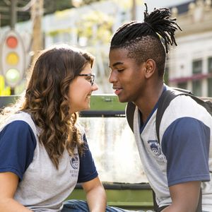 Camelo (Ronald Sotto) decide se afastar de Raíssa (Dora de Assis) para não afetar na decisão dela na novela 'Malhação: Toda Forma de Amar'