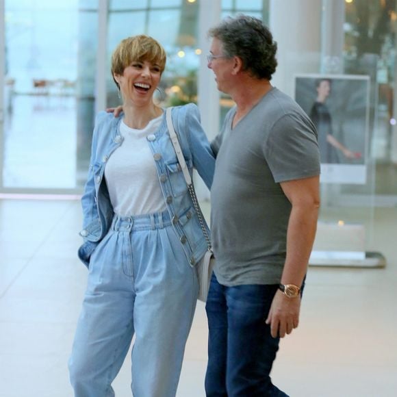 Ana Furtado foi vista com marido, Boninho, em shopping carioca nesta sexta-feira, 15 de novembro de 2019