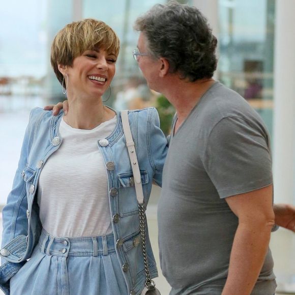 Ana Furtado e Boninho curtiram o feriado com passeio no shopping nesta sexta-feira, 15 de novembro de 2019