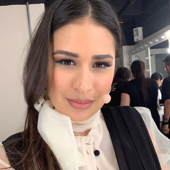 Simone está participando do programa Seca Você Renove, conduzido por Mayra Cardi