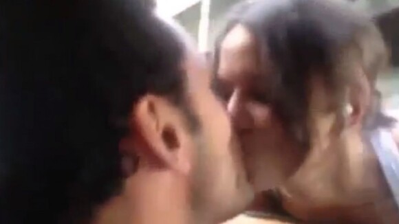 Izabela Araújo, estudante que beijou Fred, quer processar atacante do Fluminense