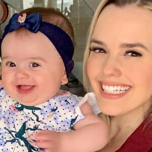 Thaeme Mariôto comemorou 7 meses da filha, Liz, nesta quarta-feira, 20 de novembro de 2019