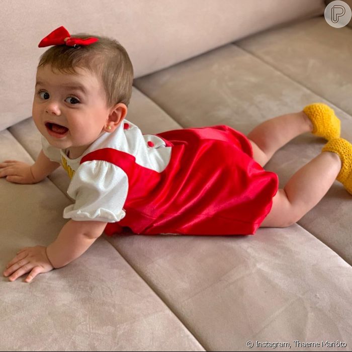 Filha De Thaeme Mariôto Liz Usou Look Temático Para Festa De 7 Meses Purepeople 3491