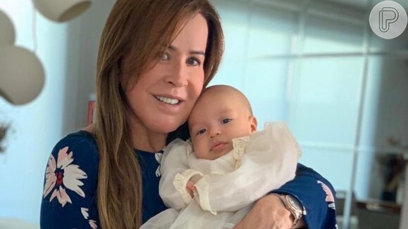 Zilu faz exercício com filho de Camilla Camargo, Joaquim, nesta quinta-feira, dia 21 de novembro de 2019
