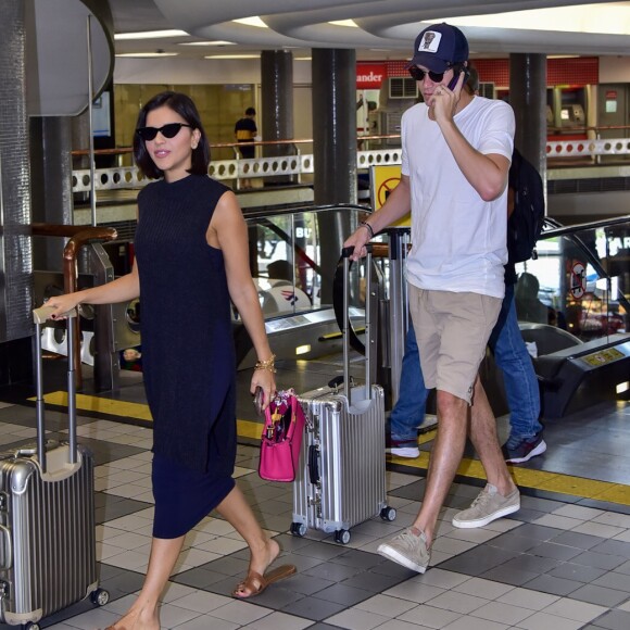 Mariana Rios embarca com o namorado, Lucas Kalil, no aeroporto de Congonhas, em São Paulo, nesta sexta-feira, 22 de novembro de 2019