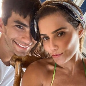 Deborah Secco festeja aniversário de 40 anos com Hugo Moura e a filha, Maria Flor, neste sábado, dia 30 de novembro de 2019