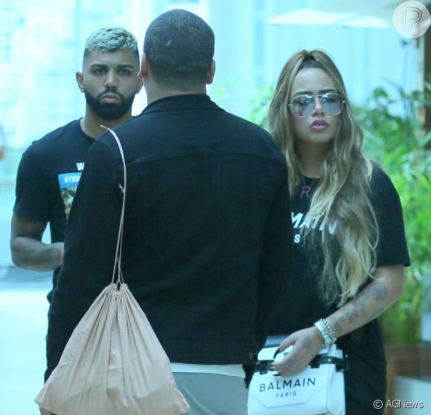 Rafaella Santos e namorado, Gagibol, foram fotografados em shopping do Rio de Janeiro nesta quarta-feira, 4 de dezembro de 2019