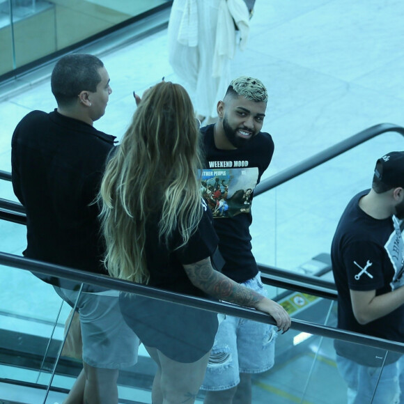 Irmã de Neymar, Rafaella Santos vive relação discreta com Gagibol