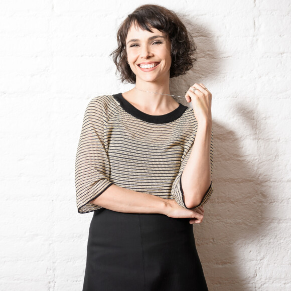 Débora Falabella publicou primeira foto com namorado na web nesta quinta-feira, 5 de dezembro de 2019