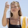 Pele bronzeada no verão: o protetor solar é fundamental para quem quer conseguir um bronzeado dos sonhos (sim!) e profissional recomenda abusar do produto para evitar manchas