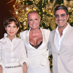 Xuxa teve a companhia do namorado, Junno Andrade, e se encontrou com a empresária Viviane Senna