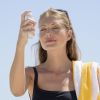 Os cuidados com a pele no verão devem começar antes da exposição solar